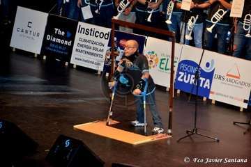 Acto de presentación de la murga teldense Los Nietos de Sarymanchez en el Teatro Víctor Jara de Vecindario (Foto Francisco Javier Santana)